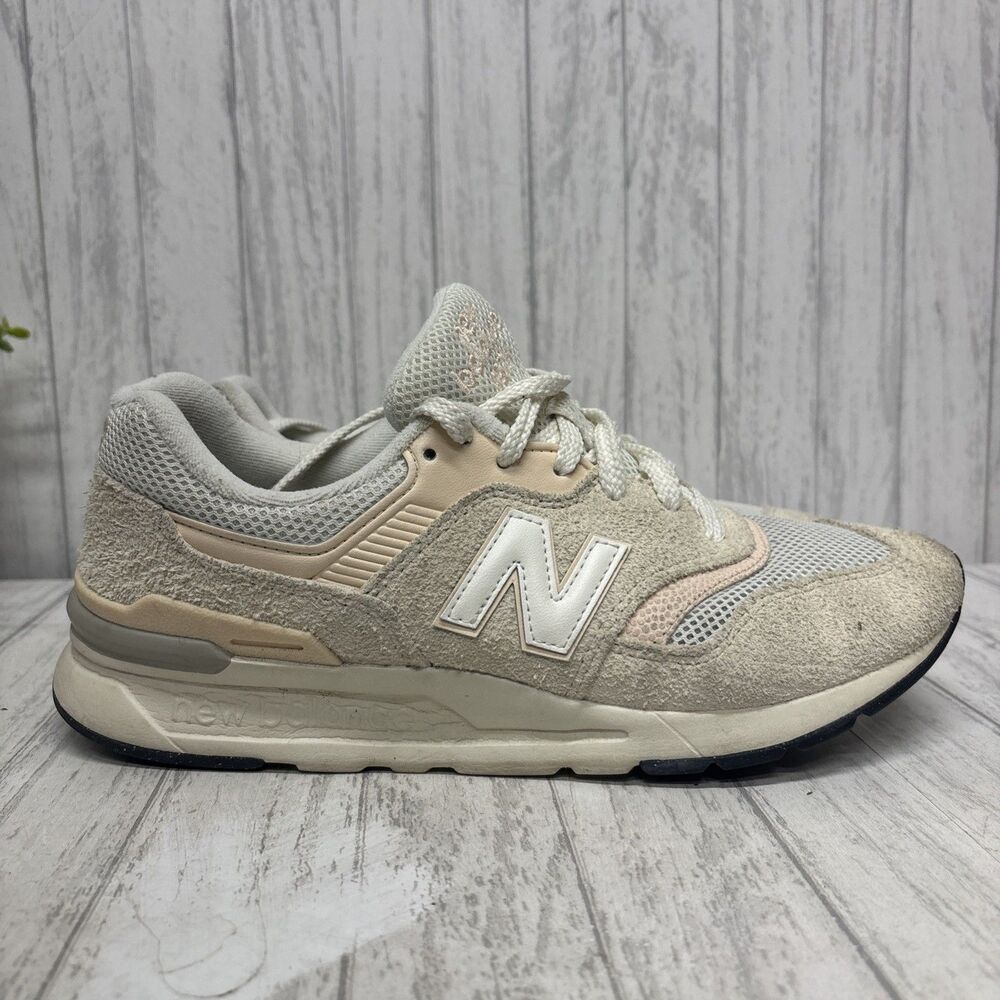 Womens Size 9.5 New Balance 997H